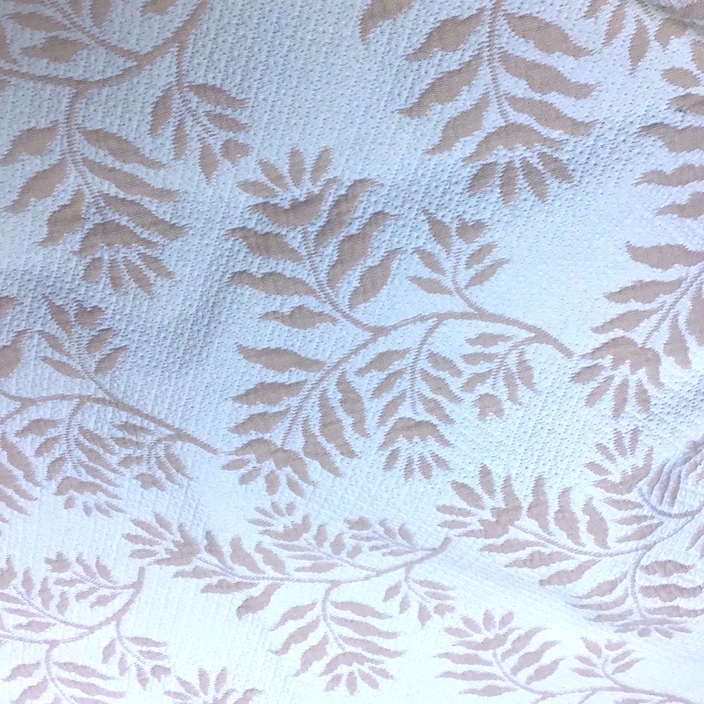 Beautiful vintage coverlet -commercial short drop vintage